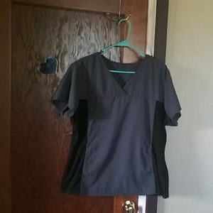 Cherokee XL scrub top